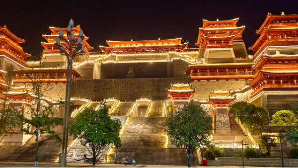 達(dá)州市達(dá)川博物館仿古建筑亮化工程燈光設(shè)備維護(hù)案例紀(jì)實