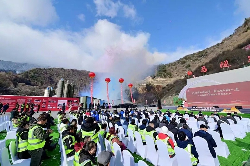 鷹皇科技12月簡報｜冰雪鑒鋒芒 征途啟新陽